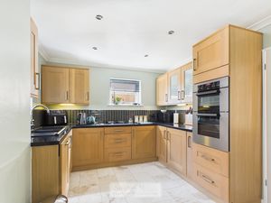 Photo 14- click for photo gallery